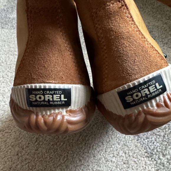 Sorel Youth Classic Out N About Brown and Black Outdoor Boots. Size 3 (big girl) - Picture 2 of 9